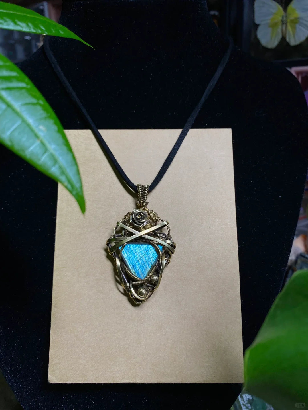 Labradorite wire wrapping necklace