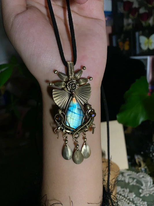 Day 58 wire wrapping ideas for labradorite pendants