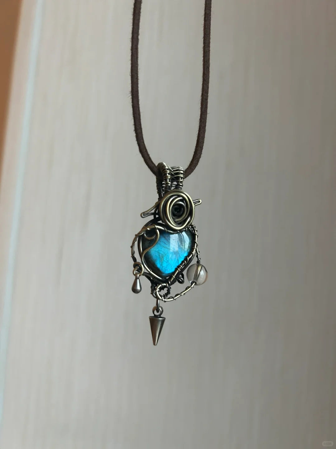 Thorn rose labradorite Pendant
