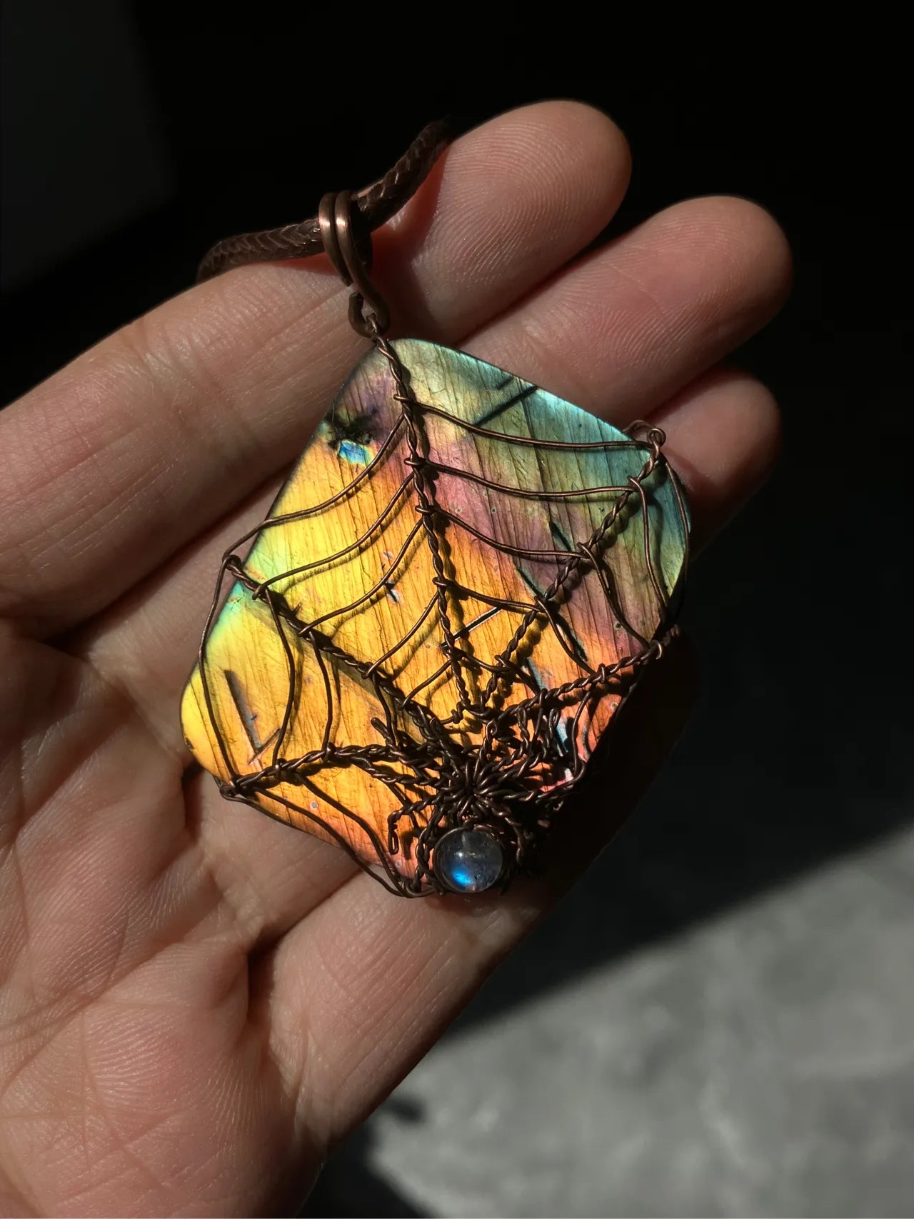 Spider net Labradorite wrapping Pendant