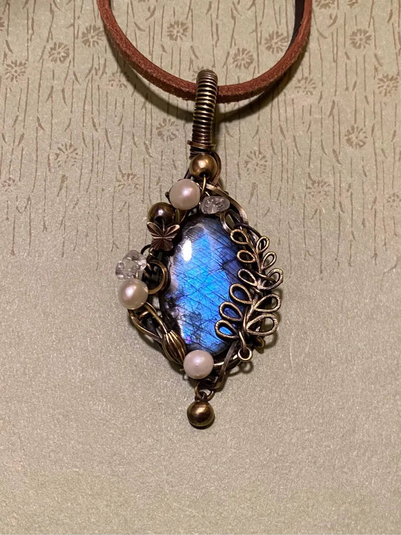 Forest Vibe Wire Wrapping Pendant