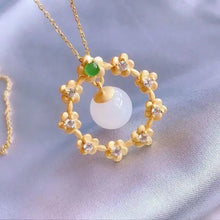 Load image into Gallery viewer, Natural Hetian Jade White Jade round Beads Wreath Pendant S925 Sterling Silver Clavicle Chain Simple Sweet All-Matching Pendant
