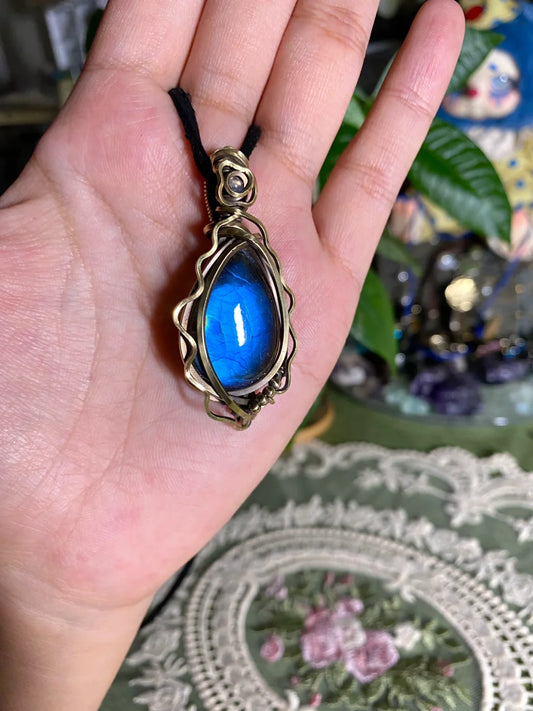 Day 46 Shining Labradorite boho wire wrapping pendant