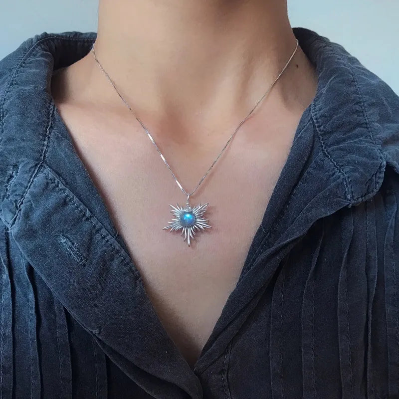 Silver wire wrapping Labradorite Sun Pendant