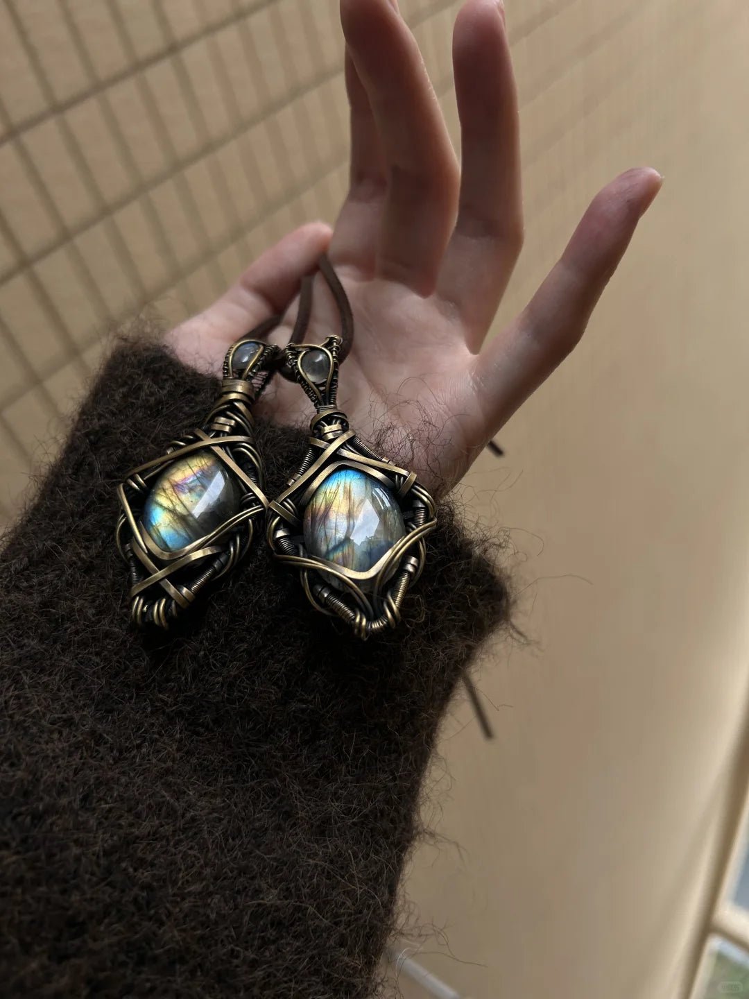 Colorful Labradorite Pendant wire woven