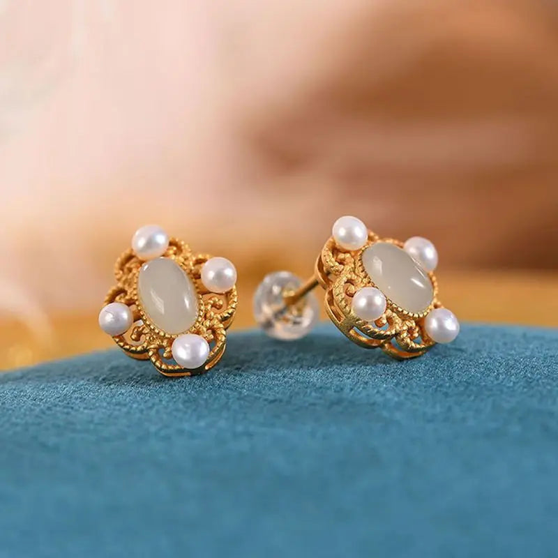 Inlaid Natural Hollow Ladies Personality Pearl Petite Earrings Earrings Palace Style