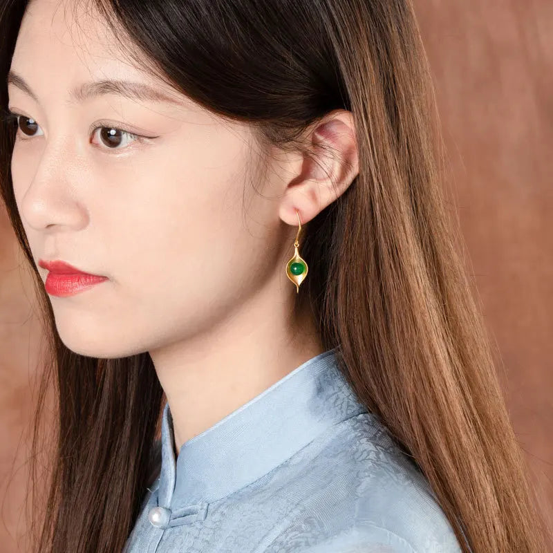 Original New Green Agate Earrings Vintage Earrings Chinese Style Temperamental Earrings Simple Gold Pendant
