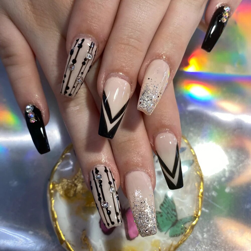 24Pcs Black Pink Night Sky Star Moon Super Long Wearing Fake Nails Art Detachable Girls False Nail Decoration Press On Nail Tips