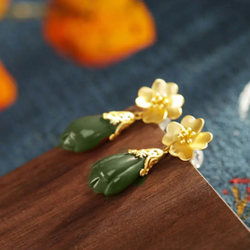 Natural Hetian Jade Green Jade Magnolia Earrings S925 Sterling Silver Flowers Petals Jasper Earrings Vintage Splendid Jewelry