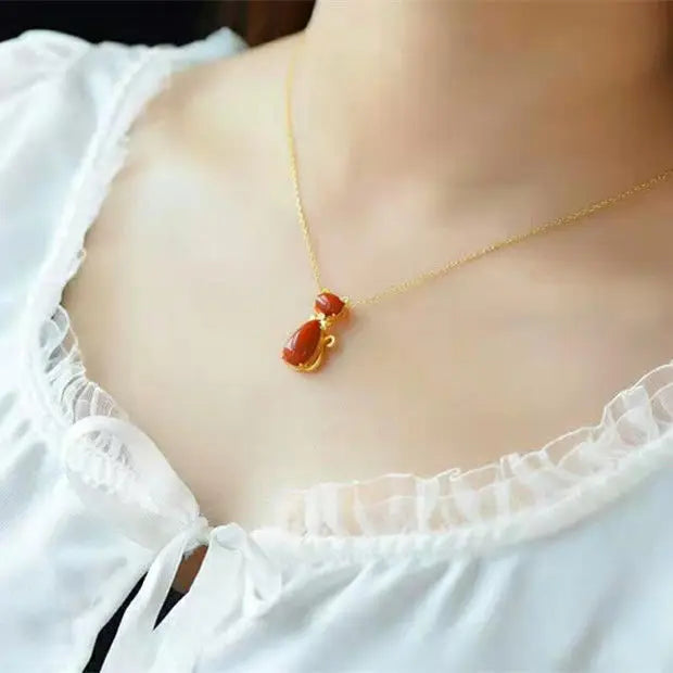 S925 Sterling Silver Gilding Ancient Gold Inlaid Southern Red Agate Cat Pendant Necklace Sweet All-Matching Pendant Clavicle