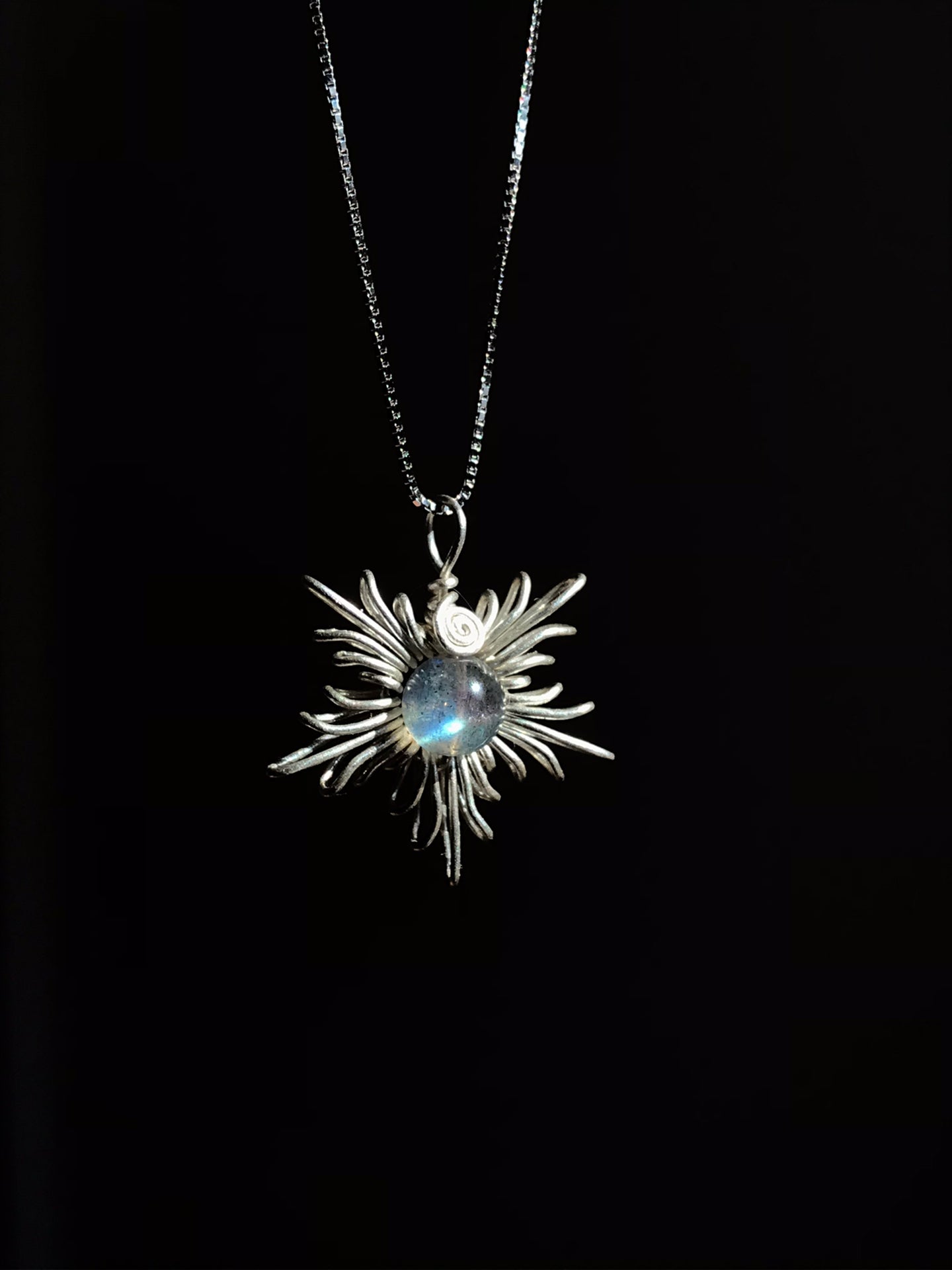 Silver wire wrapping Labradorite Sun Pendant