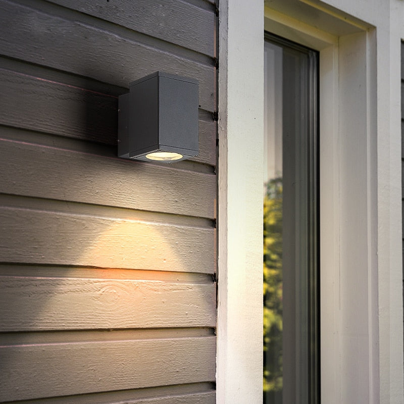 Outdoor Aluminum Waterproof Wall Mounted Lamp Modern IP65 LED Wall Lighting Garden porch Sconce Light 110V 220V Sconce Luminaire