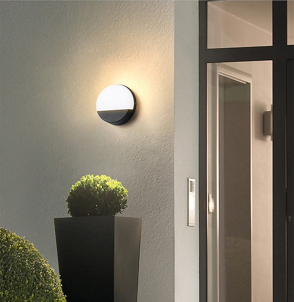 Modern Outdoor Wall Mounted Lamps Aluminum Waterproof LED Wall Lighting Garden porch Sconce Light 96/220V Black Sconce Luminaire